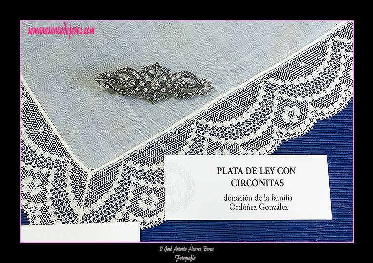 Plata de ley con circonitas, donación de la familia Ordóñez González