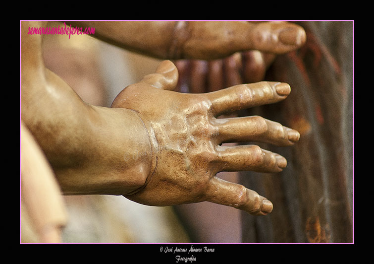 Mano derecha del "Cananeo" (Paso de Misterio del Santísimo Cristo de la Exaltación)