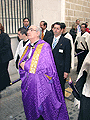 Preste tras el paso de la Hermandad de Nuestra Señora de Loreto