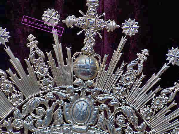 Detalle de la Diadema de la Virgen de las Tristezas (Paso de Misterio del Sagrado Descendimiento)
