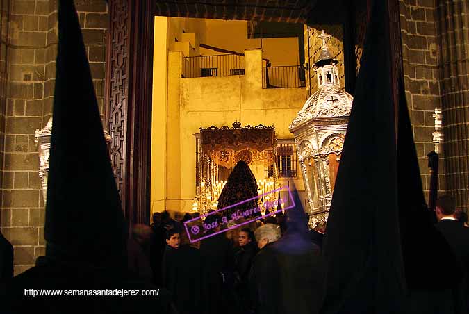 Paso de Palio de Nuestra Madre y Señora de la Soledad