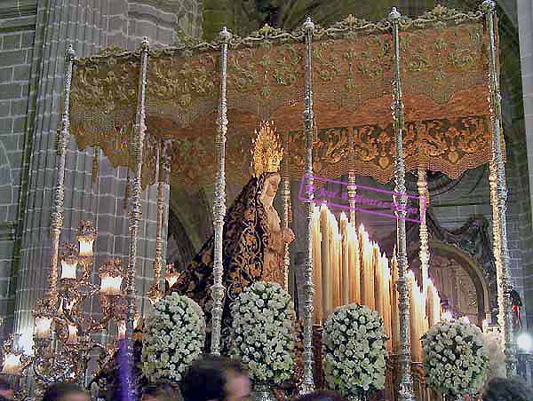 Paso de Palio de Nuestra Madre y Se&ntilde;ora de la Soledad