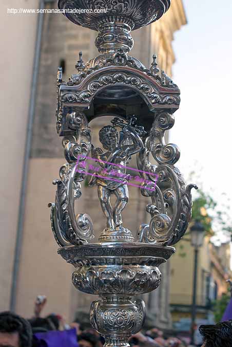 Cirial del Cortejo del paso de Palio de la Hermandad de la Soledad