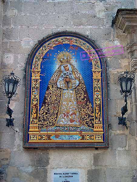 Azulejo de Nuestra Madre y Se&ntilde;ora de la Soledad (Iglesia de la Victoria)