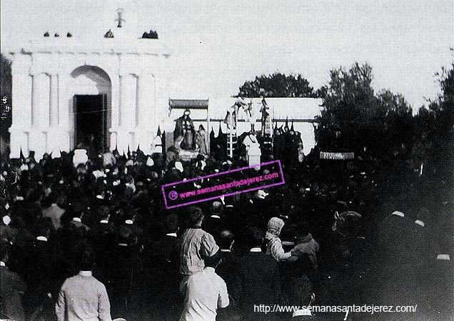 Ceremonia del Descendimiento del Santisimo Cristo del Calvario. (Foto: Anónimo)