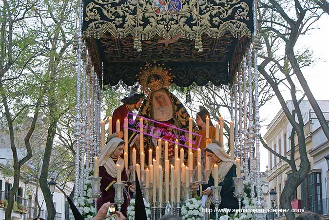 Paso de palio del Duelo de Nuestra Señora de la Piedad