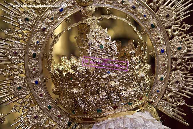 Canasto de la corona de salida de Nuestra Señora de la Piedad