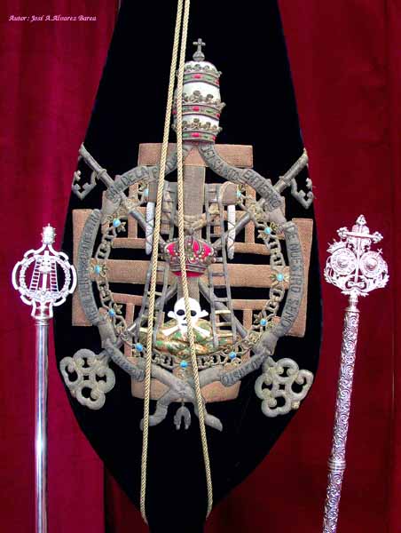 Segundo Estandarte de la Hermandad del Santo Entierro