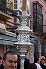 Cirial del cortejo del paso de la Urna de la Hermandad del Santo Entierro