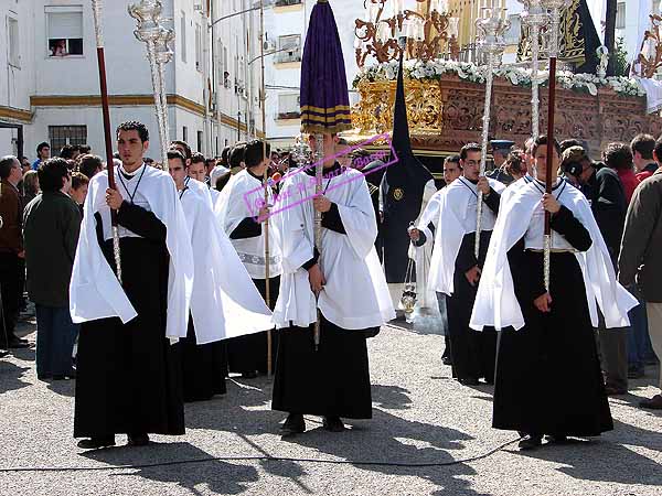 Cuerpo de Acolitos del paso de la Hermandad del Consuelo