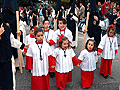 Nazarenos del cortejo de la Hermandad del Consuelo