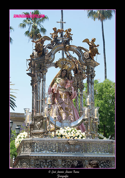 Paso de Nuestra Señora del Rosario de los Montañeses