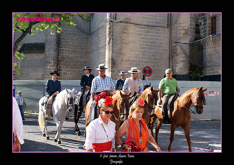 Salida de la Hermandad del Rocío de Jerez de la Frontera