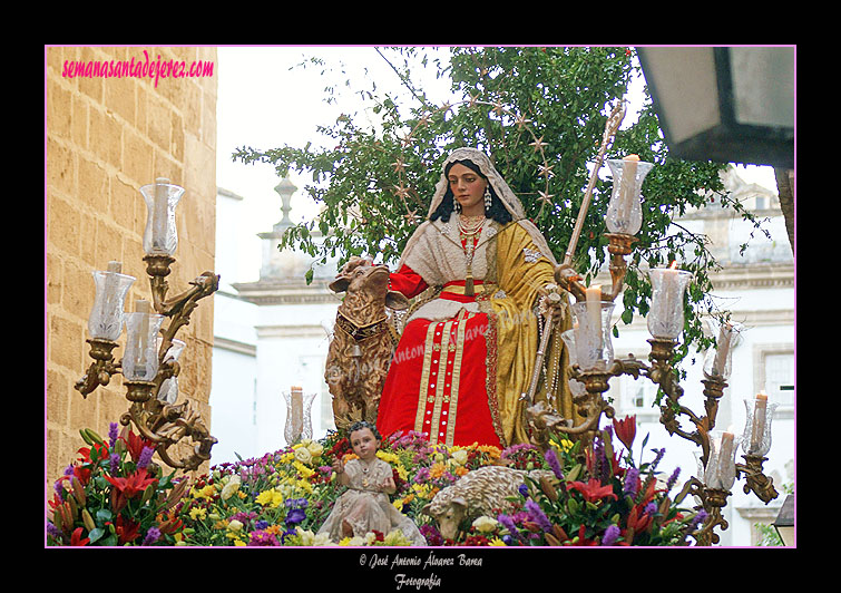 Traslado de la Divina Pastora para el Corpus