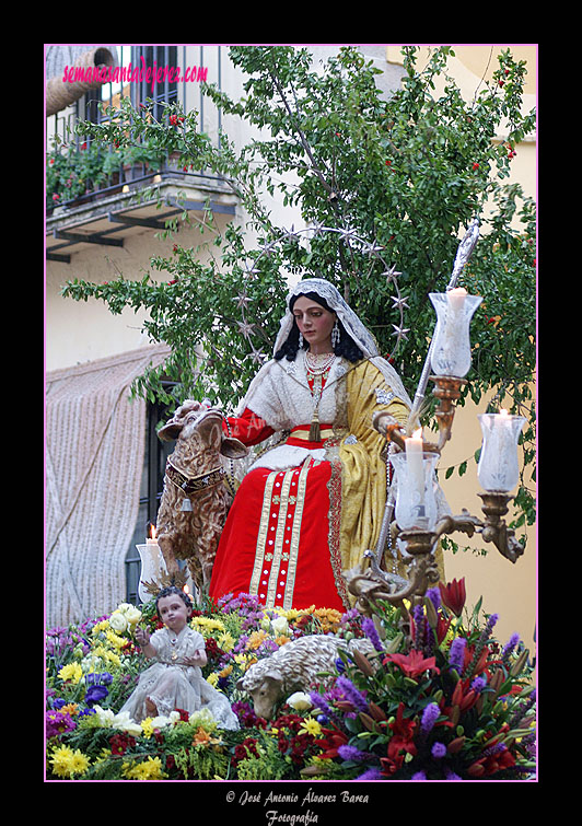 Traslado de la Divina Pastora para el Corpus