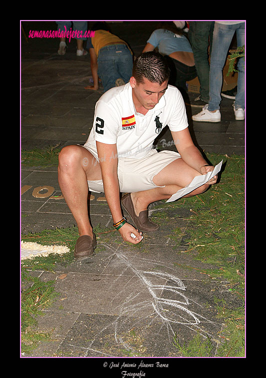 Montaje de alfombras para el Corpus Christi