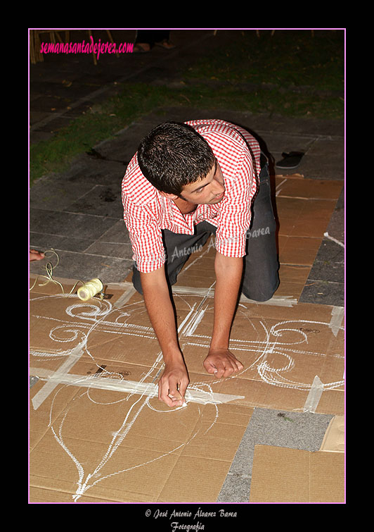Montaje de alfombras para el Corpus Christi