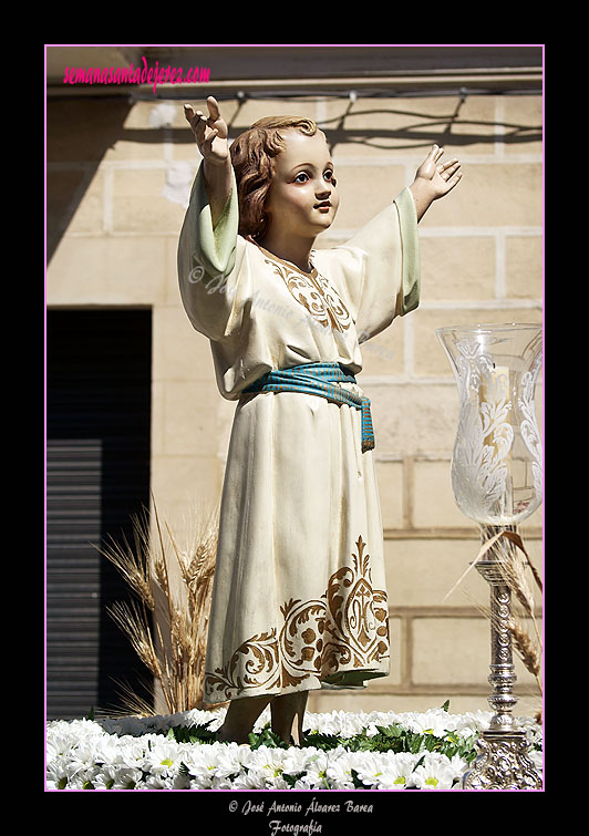 Procesión del Niño Jesús (Hdad. Buena Muerte) para el Altar de Corpus