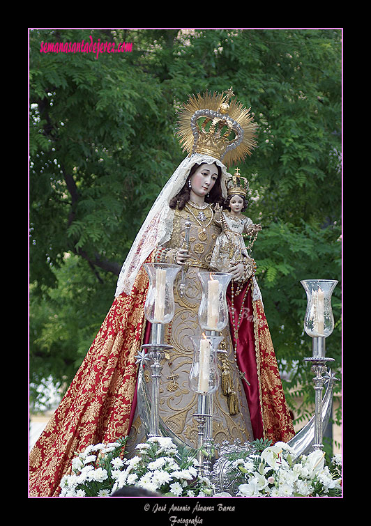Traslado de regreso de Nuestra Señora del Rosario de los Montañeses a Santo Domingo