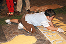 Montaje de alfombras para el Corpus