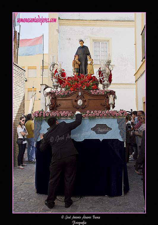 Procesión de María Auxiliadora (Colegio calle Cabezas)